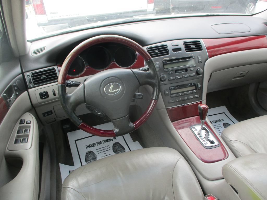 Used 2003 Lexus ES 330 FWD image 8