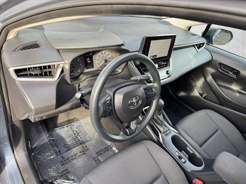 Used 2024 Toyota Corolla LE FWD image 11