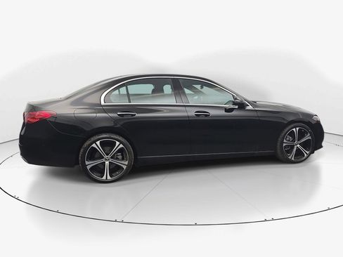 Used 2025 Mercedes-Benz C 300 Sedan image 9