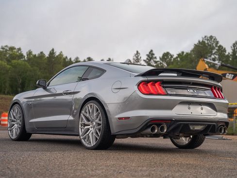 Used 2021 Ford Mustang GT RWD image 12