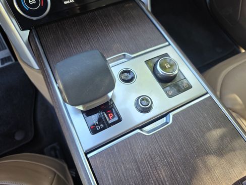 Certified 2023 Land Rover Range Rover SE AWD/4WD image 23