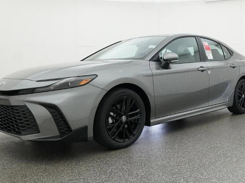 New 2026 Toyota Camry SE FWD image 17