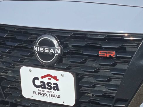 Used 2024 Nissan Altima 2.5 SR FWD image 7