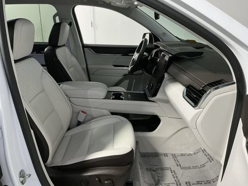 Used 2024 GMC Acadia Denali w/ LPO, Floor Liner Package AWD/4WD image 26