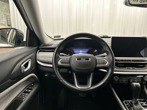 Used 2022 Jeep Compass Latitude AWD/4WD image 14