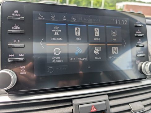 Used 2018 Honda Accord Touring image 24