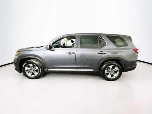 Used 2024 Honda Pilot EX-L image 4