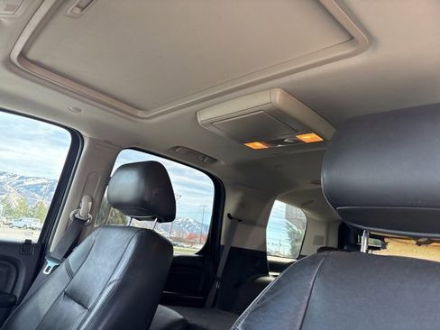 Used 2013 GMC Yukon Denali image 18
