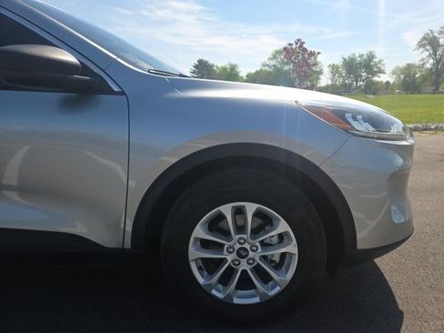 Used 2022 Ford Escape SE AWD/4WD image 4