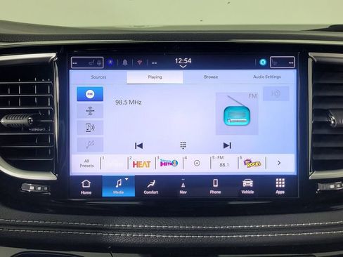 New 2026 Chrysler Pacifica Limited w/ S Appearance Package image 23