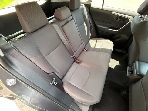 Used 2025 Toyota RAV4 LE AWD/4WD image 50