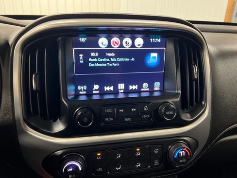 Certified 2017 GMC Canyon SLE w/ SLE Convenience Package image 22