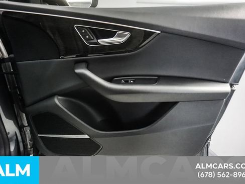 Used 2021 Audi Q8 AWD/4WD image 42