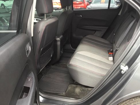 Used 2017 Chevrolet Equinox LT w/ Convenience Package image 11