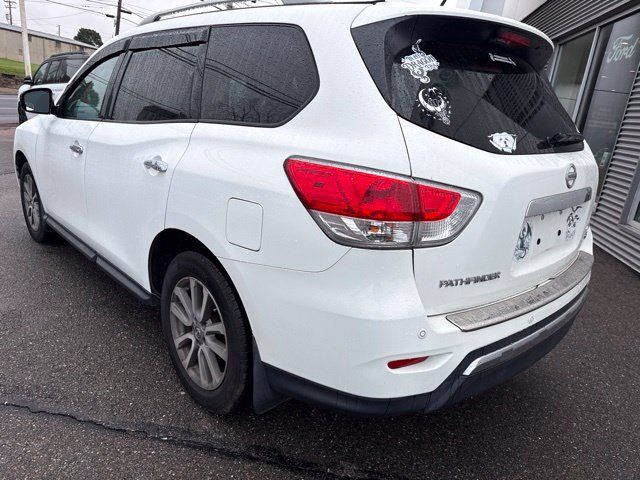 Used 2015 Nissan Pathfinder SV FWD image 8
