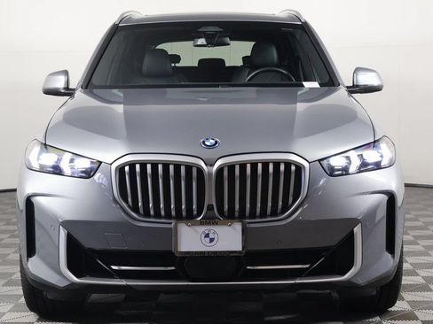 Used 2024 BMW X5 xDrive50e w/ Parking Assistance Package AWD/4WD image 2
