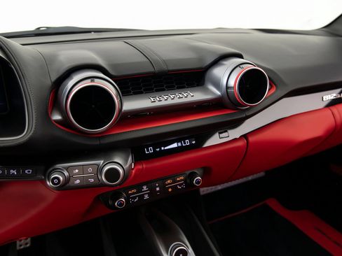 Certified 2019 Ferrari 812 Superfast RWD image 13