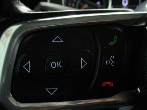 Used 2022 Jeep Wrangler Unlimited Sahara image 24