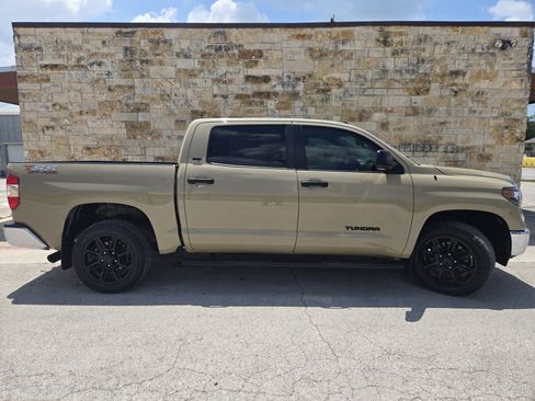 Used 2019 Toyota Tundra SR5 w/ SR5 Upgrade Package RWD image 18