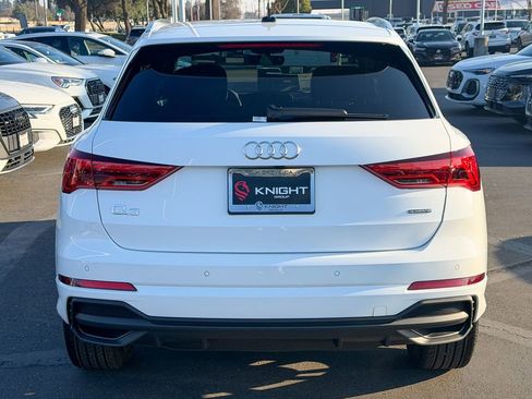 New 2025 Audi Q3 2.0T Premium image 9