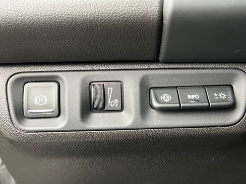 Used 2023 GMC Acadia AT4 w/ Technology Package AWD/4WD image 23