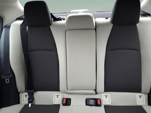 Used 2025 Toyota Corolla LE w/ Convenience Package image 27