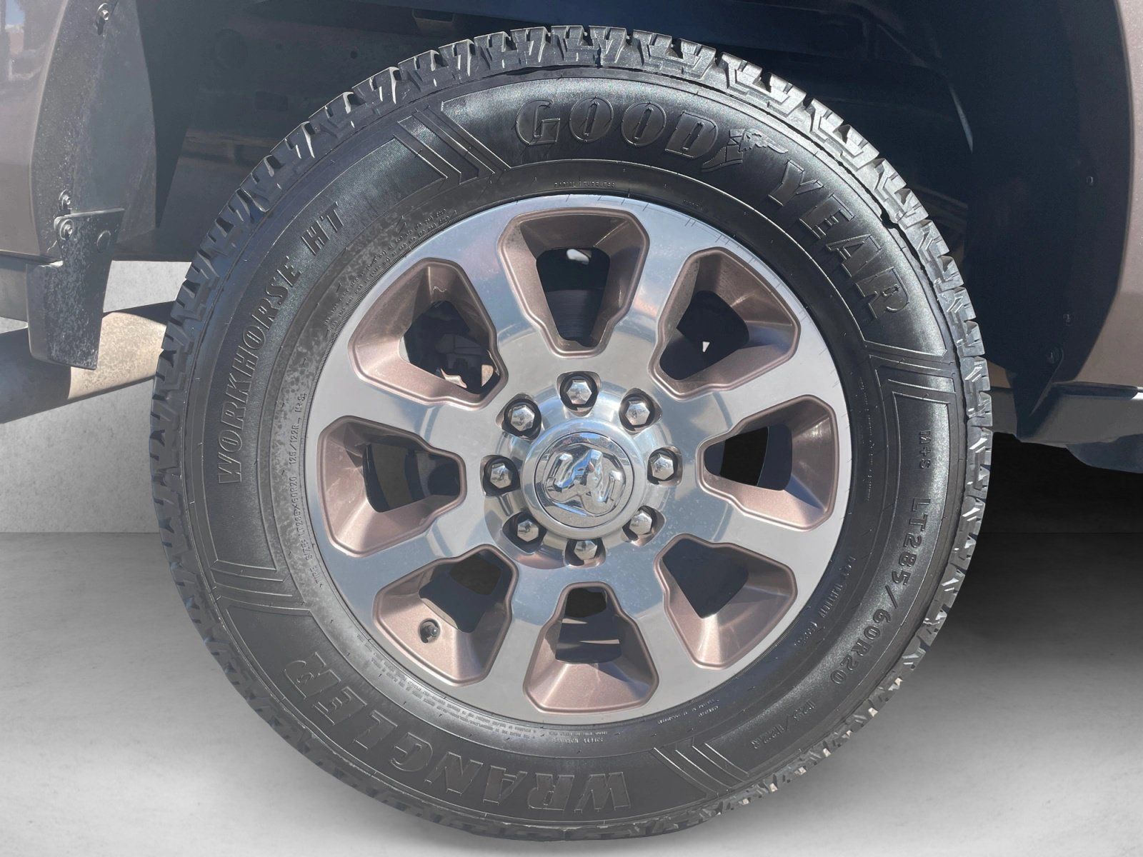 Used 2022 RAM 2500 Limited AWD/4WD image 9
