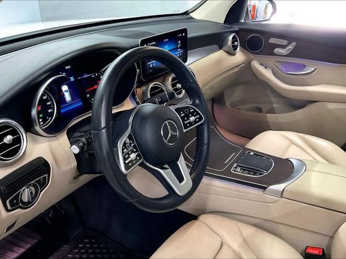 Used 2022 Mercedes-Benz GLC 300 4MATIC image 15