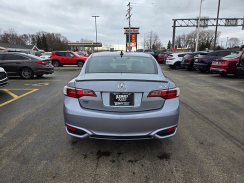 Used 2016 Acura ILX FWD image 9