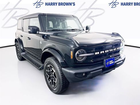 Used 2025 Ford Bronco Outer Banks AWD/4WD image 25