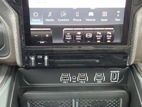 New 2026 RAM 3500 Longhorn image 17