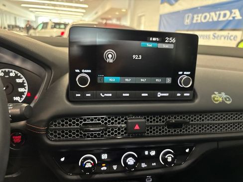 Used 2024 Honda HR-V Sport image 15