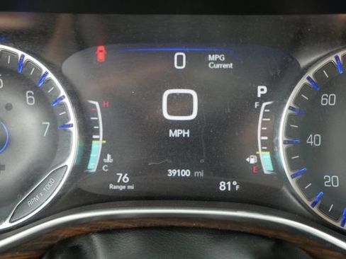Used 2021 Chrysler Pacifica Limited w/ Premium & Safety Sphere Group AWD/4WD image 28
