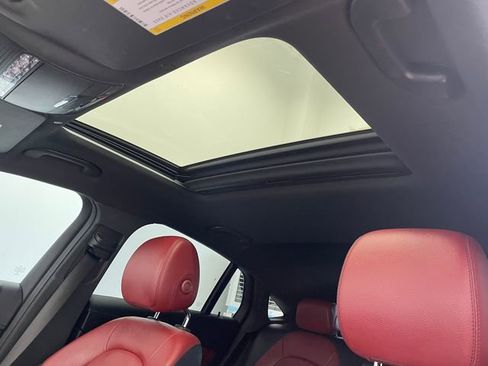 Used 2022 Mercedes-Benz GLC 300 4MATIC Coupe image 5