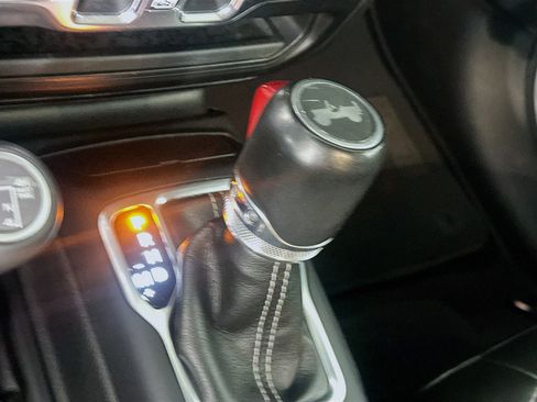 Used 2022 Jeep Wrangler Sahara image 24