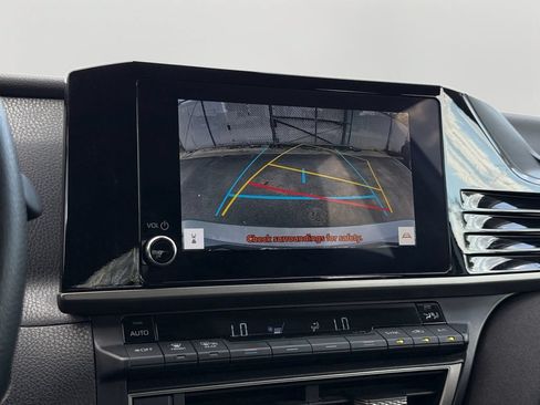 Used 2025 Toyota Camry LE FWD image 26