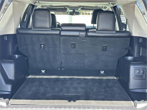 Used 2015 Toyota 4Runner SR5 Premium AWD/4WD image 32