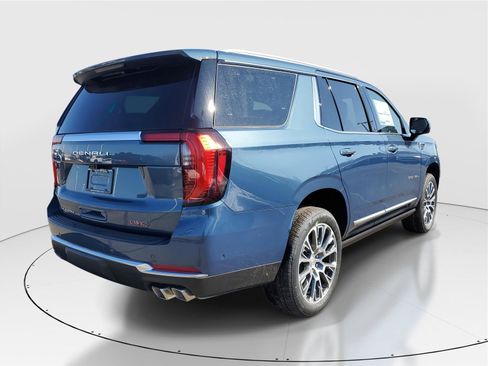 New 2026 GMC Yukon Denali w/ Denali Reserve Package image 4