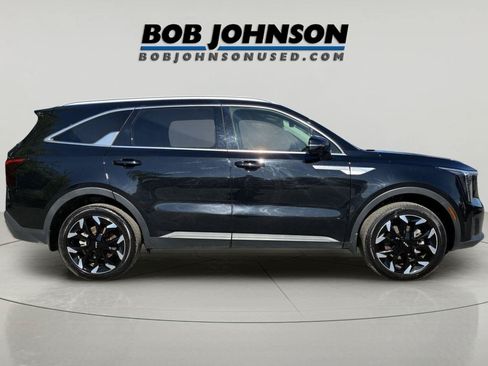 Used 2025 Kia Sorento X-Line EX AWD/4WD image 2
