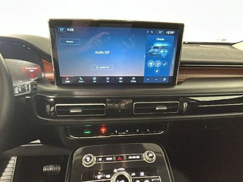 Used 2022 Lincoln Nautilus Reserve w/ Equipment Group 201A AWD/4WD image 23