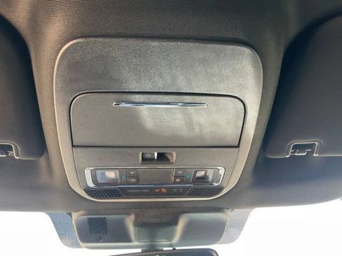Used 2023 Ford F150 Lariat AWD/4WD image 15