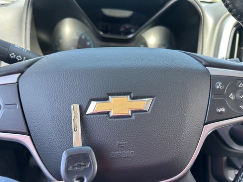 Used 2022 Chevrolet Colorado LT w/ LT Convenience Package AWD/4WD image 33