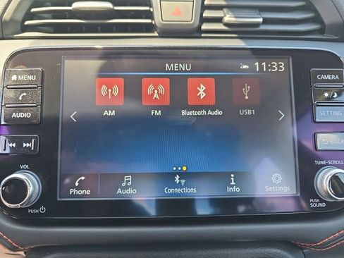 New 2025 Nissan Versa SR w/ Trunk Package FWD image 21