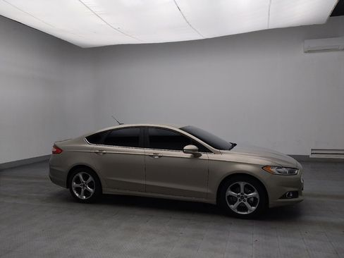 Used 2015 Ford Fusion SE w/ Equipment Group 201A image 11