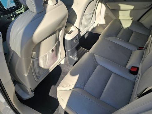 Certified 2025 Volvo XC60 T8 Ultra w/ Protection Package Premier image 15