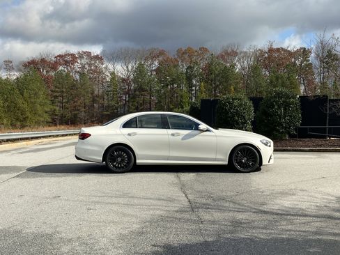 Used 2022 Mercedes-Benz E 450 E 450 w/ Driver Assistance Package image 73