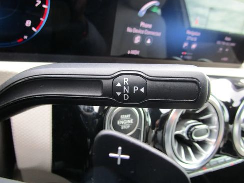 Used 2022 Mercedes-Benz A 220 4MATIC image 21