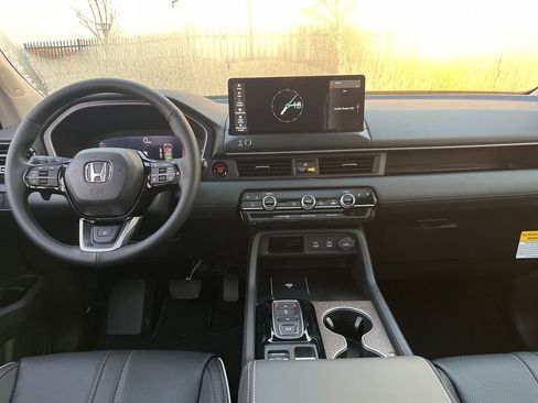 New 2026 Honda Pilot Elite image 9
