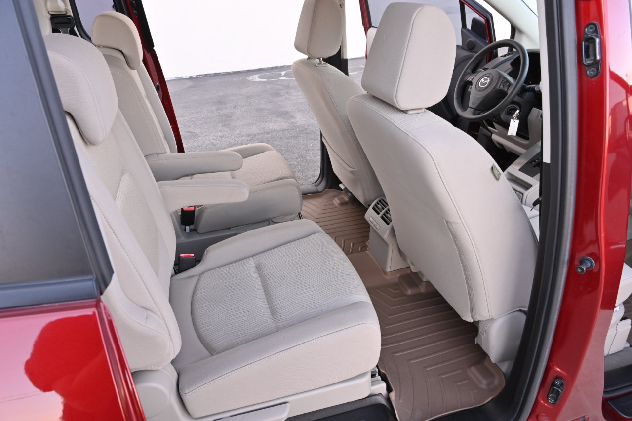 Used 2010 MAZDA MAZDA5 Touring FWD image 14