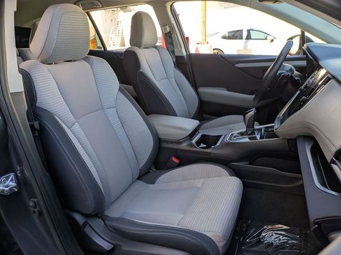 Used 2025 Subaru Outback Premium image 28